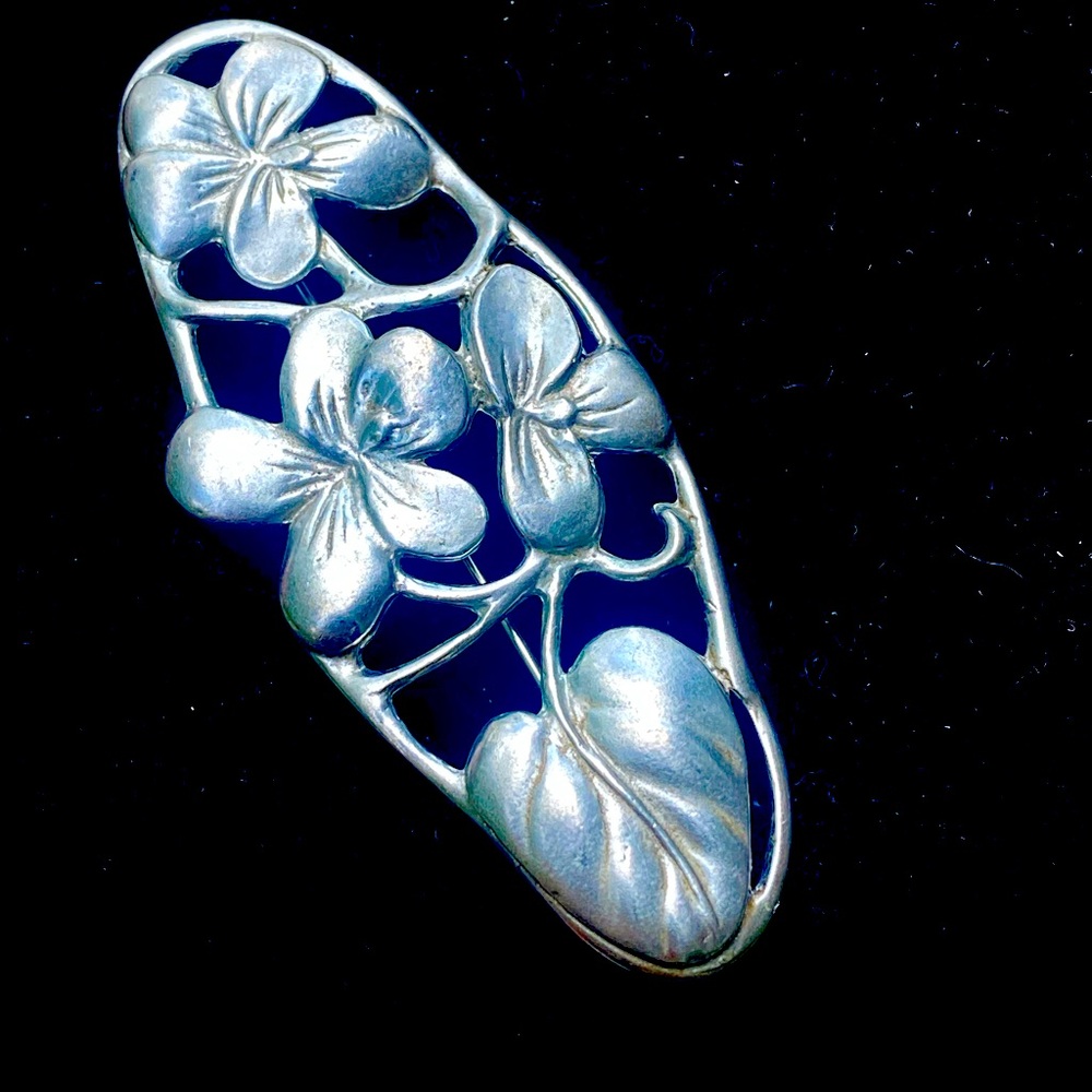 Vintage Pewter African Violets Oval Brooch
